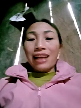 lucybaby00 online show from February 20, 2026, 6:26 am