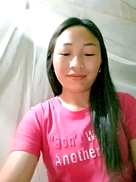 lucybaby00 online show from March 3, 2026, 10:37 pm