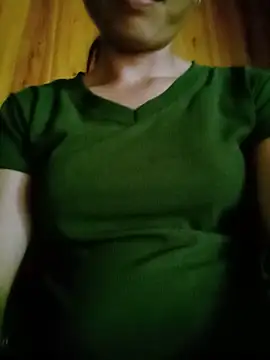 lucybaby00 online show from June 20, 2026, 5:21 am