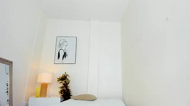 emy barnert online show from October 25, 2025, 1:07 pm