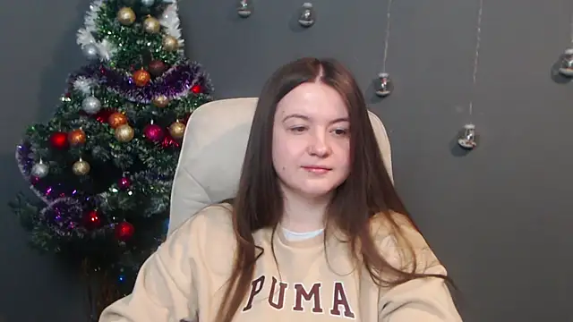 MavkaCute online show from December 18, 2025, 7:20 pm