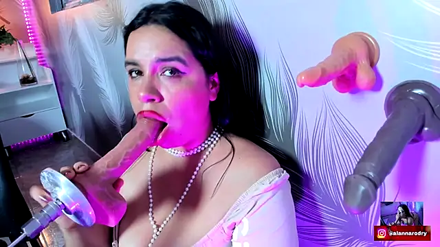 Alanna-sloppy online show from October 18, 2025, 2:29 pm