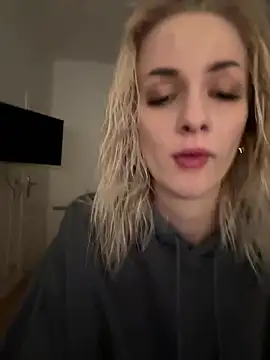 DaryaDoll online show from January 12, 2026, 10:37 pm