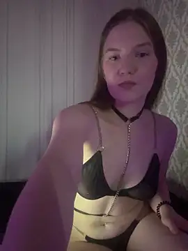 Snapshot of -Cherry69- chatting on September 13, 2025, 12:38 pm -Cherry69- online show from September 13, 2025, 12:38 pm