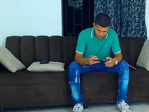 Snapshot of jefferson_exotic21 chatting on November 30, 2025, 6:50 am jefferson exotic21 online show from November 30, 2025, 6:50 am