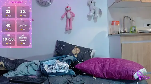 AllysonStonne online show from February 19, 2026, 1:01 am