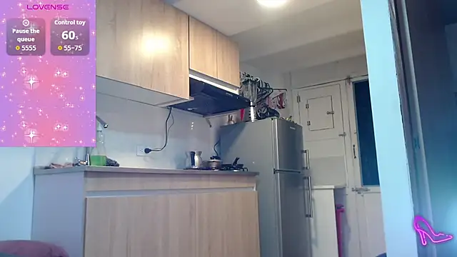 AllysonStonne online show from March 6, 2026, 2:41 am