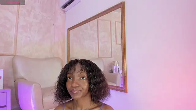 Keirahartz online show from November 23, 2025, 4:56 am