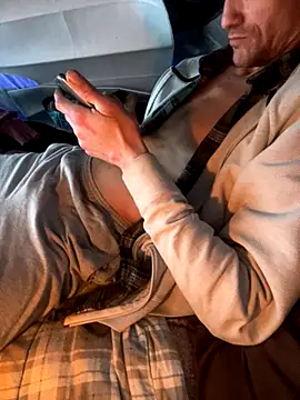 Snapshot of handyman7766 chatting on November 15, 2025, 9:00 pm handyman7766 online show from November 15, 2025, 9:00 pm