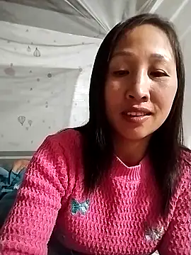 cute love00 online show from December 22, 2025, 12:57 pm