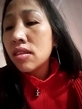 cute love00 online show from February 9, 2026, 8:35 pm