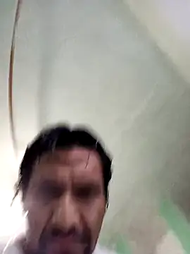 Snapshot of ReyesSau chatting on November 5, 2025, 11:27 pm ReyesSau online show from November 5, 2025, 11:27 pm