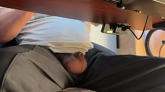 Snapshot of hornysmallcockgermany chatting on March 4, 2026, 1:28 pm hornysmallcockgermany online show from March 4, 2026, 1:28 pm