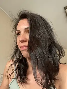 AlyaRei online show from June 9, 2026, 11:33 am