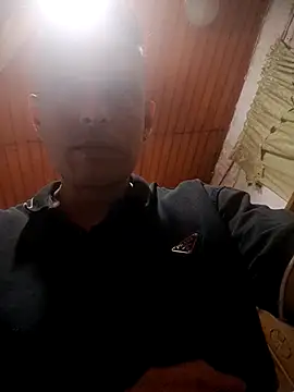 Snapshot of JuceAn14 chatting on November 23, 2025, 4:56 am JuceAn14 online show from November 23, 2025, 4:56 am