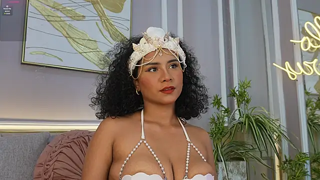 ellette   online show from March 7, 2026, 7:11 pm