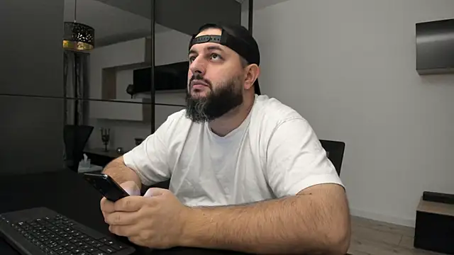 DravenPeak online show from October 31, 2025, 3:29 am