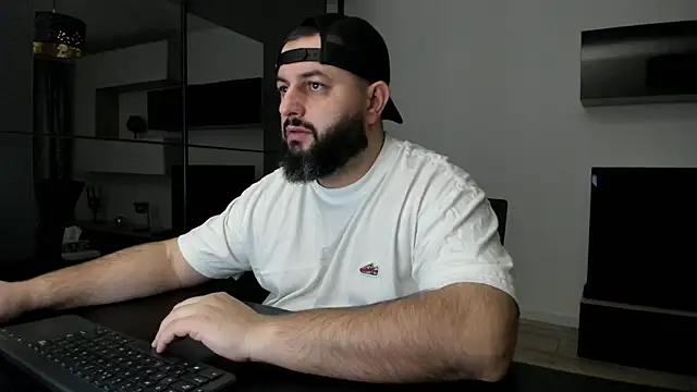 DravenPeak online show from February 15, 2026, 8:49 pm