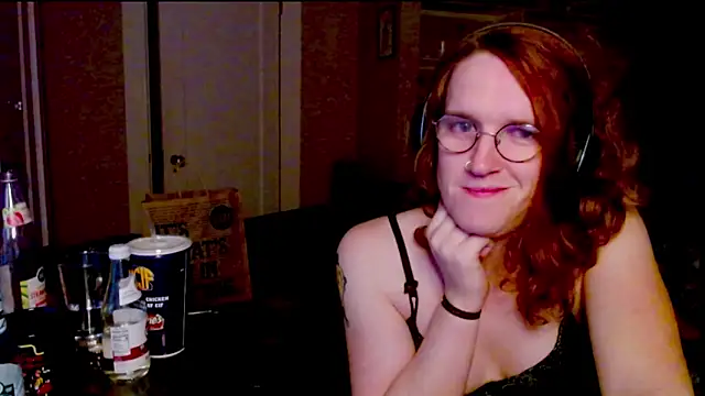 Snapshot of Rewpert chatting on November 5, 2025, 8:36 am Rewpert online show from November 5, 2025, 8:36 am