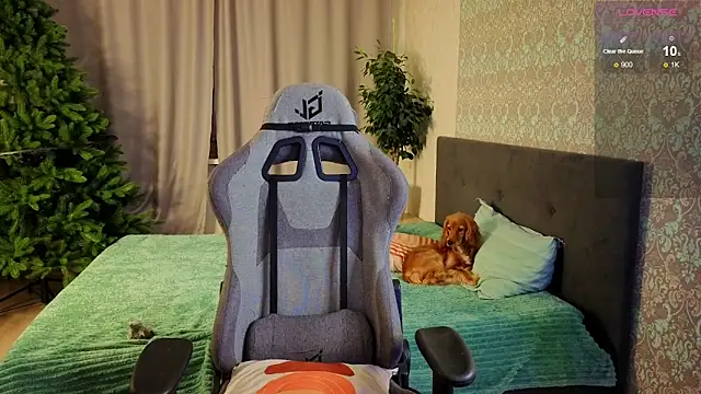 magic shy  online show from December 18, 2025, 1:33 am