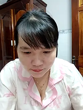  Babyrose  online show from October 13, 2025, 3:56 pm