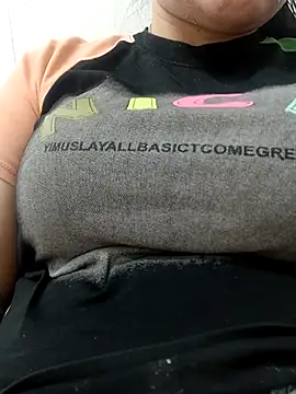  Babyrose  online show from January 9, 2026, 11:57 am