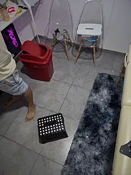 JuanStrong639 online show from March 18, 2026, 4:10 pm