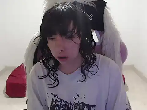 ScarlettShirahoshi online show from April 19, 2026, 5:12 pm