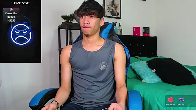 Snapshot of Gael_Jones chatting on November 4, 2025, 5:28 am Gael Jones online show from November 4, 2025, 5:28 am