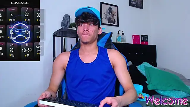 Snapshot of Gael_Jones chatting on November 20, 2025, 2:45 am Gael Jones online show from November 20, 2025, 2:45 am