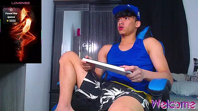 Snapshot of Gael_Jones chatting on January 13, 2026, 5:46 am Gael Jones online show from January 13, 2026, 5:46 am