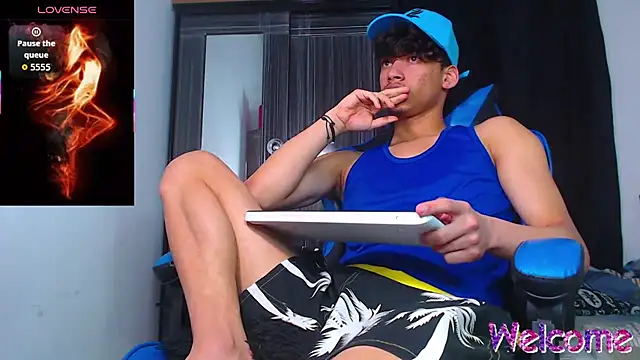 Snapshot of Gael_Jones chatting on January 14, 2026, 7:14 am Gael Jones online show from January 14, 2026, 7:14 am