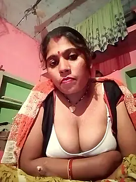 Snapshot of sanjna_sharmaa chatting on January 12, 2026, 4:01 pm sanjna sharmaa online show from January 12, 2026, 4:01 pm