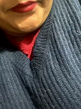 indian-hotmilfs online show from January 17, 2026, 1:49 pm