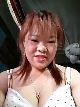 sukabae00 online show from November 13, 2025, 2:43 am