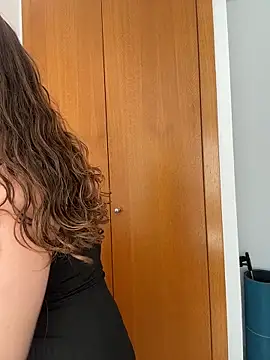 Snapshot of TenderLaGlamor chatting on February 26, 2026, 12:37 pm TenderLaGlamor online show from February 26, 2026, 12:37 pm