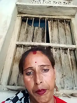 Snapshot of Arti13A chatting on July 10, 2026, 1:25 pm Arti13A online show from July 10, 2026, 1:25 pm