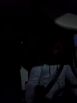 papichulo0099 online show from December 5, 2025, 5:27 am