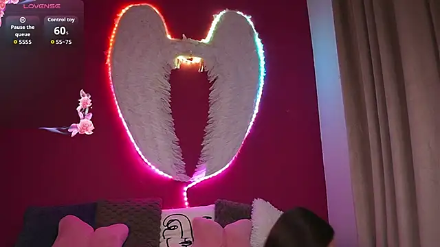 alexxisrae online show from March 9, 2026, 4:27 am