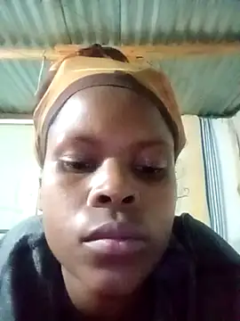 Snapshot of Caramelchick01 chatting on October 17, 2025, 8:44 pm Caramelchick01 online show from October 17, 2025, 8:44 pm