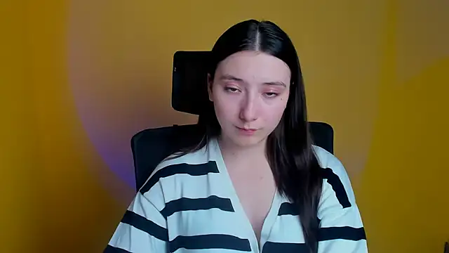 Snapshot of ScarlettVibe_ chatting on October 9, 2025, 11:19 am ScarlettVibe  online show from October 9, 2025, 11:19 am