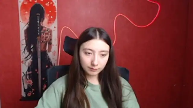 Snapshot of ScarlettVibe_ chatting on October 25, 2025, 5:37 am ScarlettVibe  online show from October 25, 2025, 5:37 am