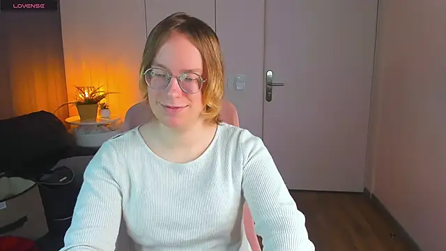 Amanda Butlerr online show from April 4, 2026, 1:41 pm