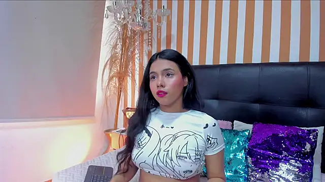 LunaToledo online show from January 6, 2026, 12:53 pm