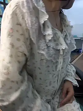 bunny b4nny online show from November 25, 2025, 9:09 am