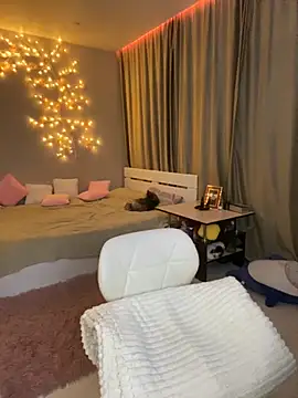 Snapshot of Bellissa_ chatting on October 30, 2025, 2:29 pm Bellissa  online show from October 30, 2025, 2:29 pm