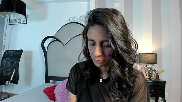 Snapshot of MiaAmore_ chatting on July 21, 2026, 6:21 pm MiaAmore online show from July 21, 2026, 6:21 pm