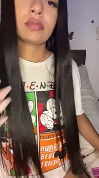 Snapshot of mily_09 chatting on January 17, 2026, 1:43 am mily 09 online show from January 17, 2026, 1:43 am