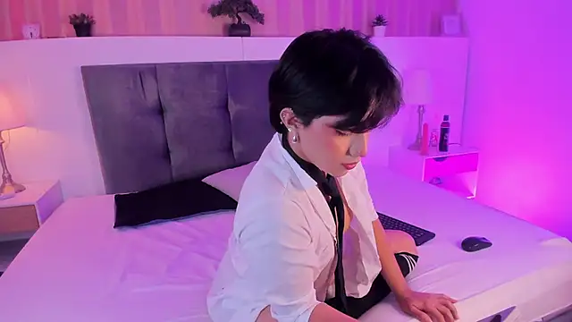 Creamy Angelo online show from September 26, 2025, 1:09 am