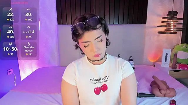 Creamy Angelo online show from February 17, 2026, 12:56 pm